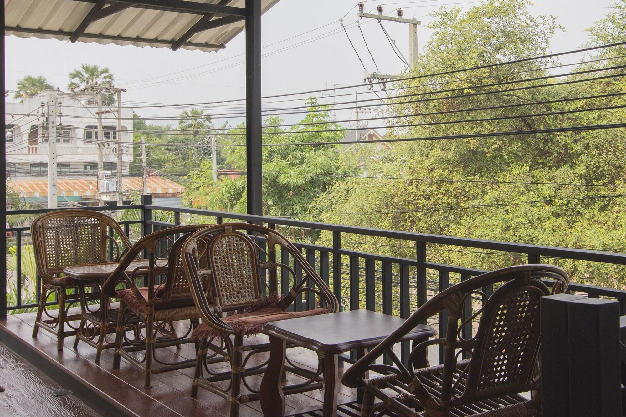 Baan Taklom Chomtalay Hotel Cha-Am Exterior photo